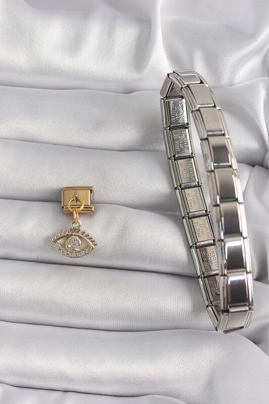 Gold Renk Sallantı Zirkon Taşlı Göz Model Nomination Charm - EBJ250113W30421 - 2