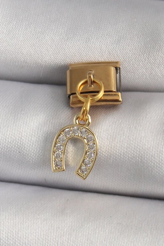 Gold Renk Sallantı Zirkon Taşlı Nal Model Nomination Charm - EBJ250113W30419 - 1