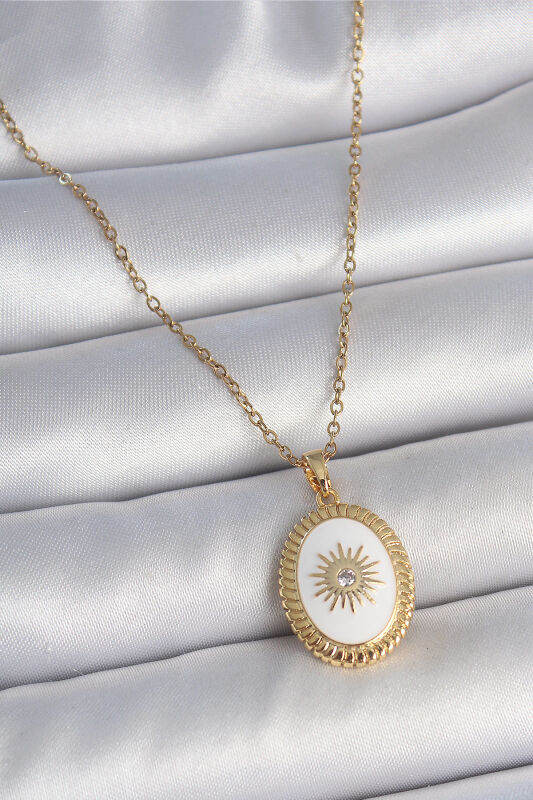 Gold Renk Zincir Beyaz Mineli Güneş İşlemeli Zirkon Taş Detaylı Madalyon Model Kadın Kolye - EBJ250501W33593 - 1