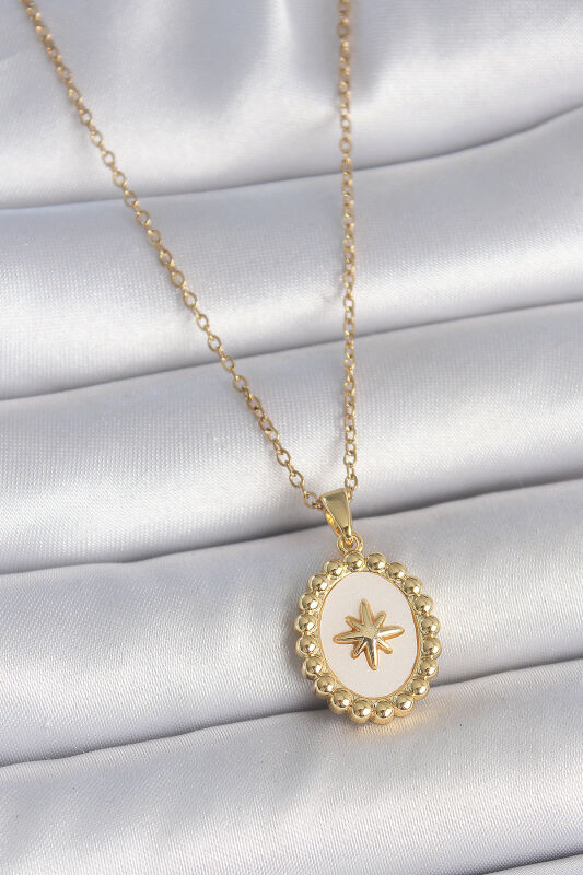Gold Renk Zincir Beyaz Mineli Kutup Yıldız İşlemeli Madalyon Model Kadın Kolye - EBJ250501W33601 - 1