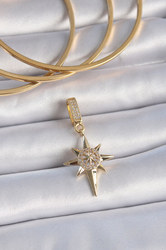 Gold Renk Zirkon Taşlı Kutup Yıldızı Model Ajda Charm - EBJ241109W28974 - 1