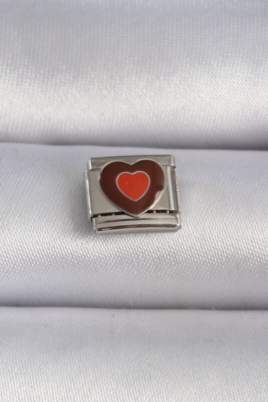 Gümüş Renk Kahverengi Kalp İşlemeli Nomination Charm - EBJ241109W28993 - 1