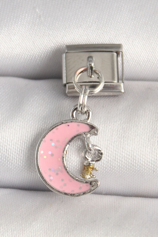 Gümüş Renk Pembe Simli Hilal Model Sallantı Detay Nomination Charm - EBJ250501W32927 - 1