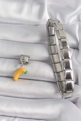 Gümüş Renk Sallantı Muz Model Nomination Charm - EBJ250113W30390 - 2