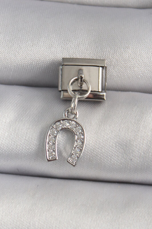 Gümüş Renk Sallantı Zirkon Taşlı Nal Model Nomination Charm - EBJ250113W30387 - 1