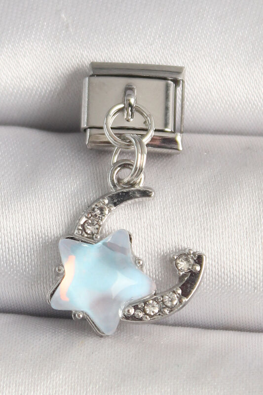 Gümüş Renk Zirkon Taşlı Mavi Mineli Yıldız Model Nomination Charm - EBJ250501W32928 - 1