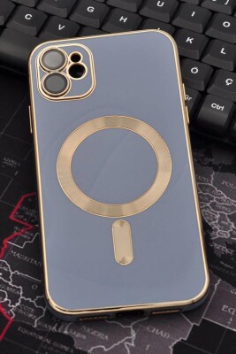 iPhone 11 Uyumlu MagSafe Özellikli Lens Korumalı Lazerli Renkli Kılıf Mavi - 1