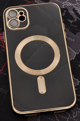 iPhone 11 Uyumlu MagSafe Özellikli Siyah Renkli Lens Korumalı Kılıf - 5