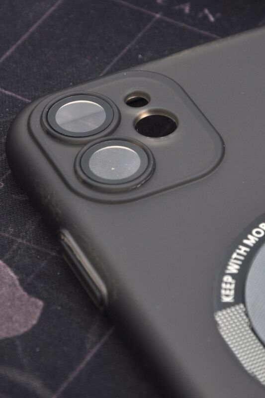 iPhone 11 Uyumlu Siyah Renkli Yarı Şeffaf İnce Sert Kapak Kılıf Kamera Lens Korumalı - 2