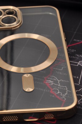 iPhone 13 Uyumlu MagSafe Özellikli Altın Sarı Gold Renkli Kenarlı Lazerli Şeffaf Kılıf Lens Korumalı - 2