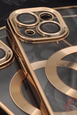 iPhone 13 Uyumlu MagSafe Özellikli Altın Sarı Gold Renkli Kenarlı Lazerli Şeffaf Kılıf Lens Korumalı - 3
