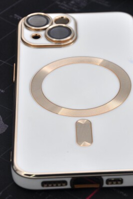 iPhone 13 Uyumlu MagSafe Özellikli Lens Korumalı Renkli Kılıf Krem - 4