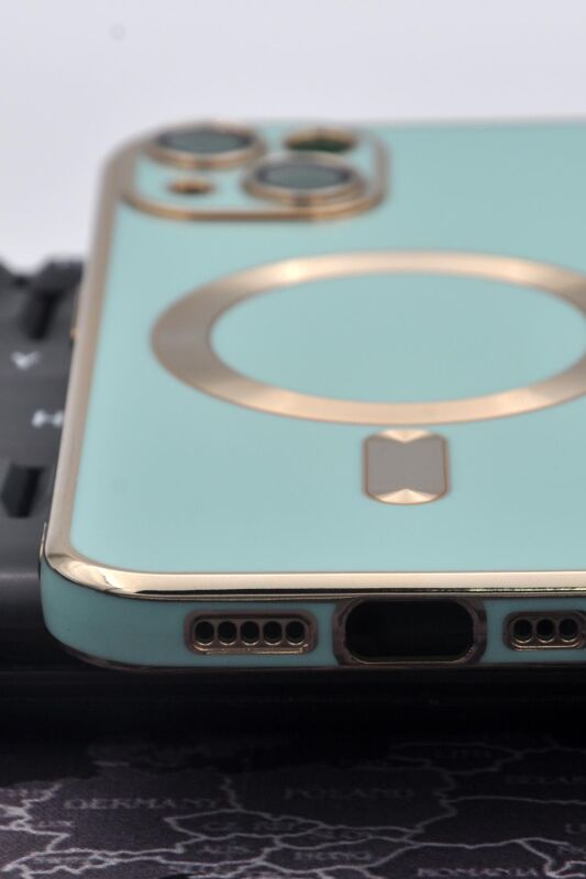 iPhone 13 Uyumlu MagSafe Özellikli Lens Korumalı Renkli Kılıf Mint Yeşili - 4