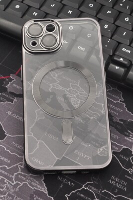 iPhone 13 Uyumlu MagSafe Özellikli Siyah Renkli Kenarlı Lazerli Şeffaf Kılıf Lens Korumalı 