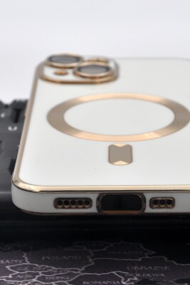iPhone 14 Plus Uyumlu MagSafe Özellikli Lens Korumalı Renkli Kılıf Krem - 7