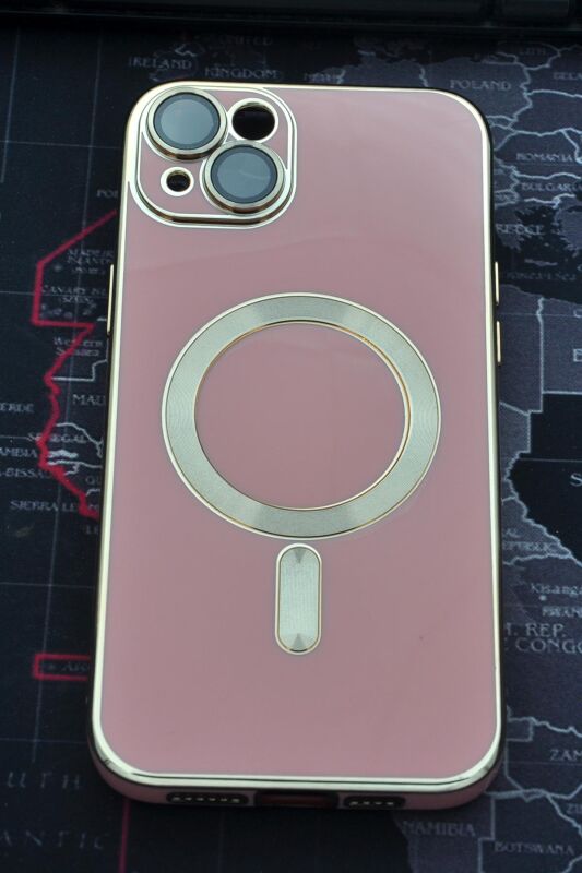 iPhone 14 Plus Uyumlu MagSafe Özellikli Lens Korumalı Renkli Kılıf Pembe - 2