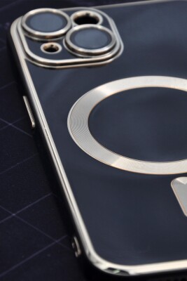 iPhone 14 Plus Uyumlu MagSafe Özellikli Lens Korumalı Renkli Kılıf Siyah - 6