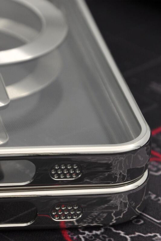 iPhone 14 Uyumlu MagSafe Özellikli Gümüş Gri Silver Renkli Kenarlı Lazerli Şeffaf Kılıf Lens Korumalı - 4