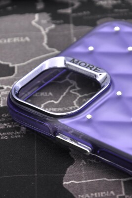 iPhone 15 Pro Max Uyumlu Baklava Desenli Pırlanta Taşlı Sert Kapak Kılıf Mor - 3