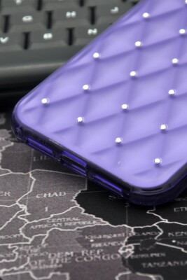 iPhone 15 Pro Max Uyumlu Baklava Desenli Pırlanta Taşlı Sert Kapak Kılıf Mor - 5