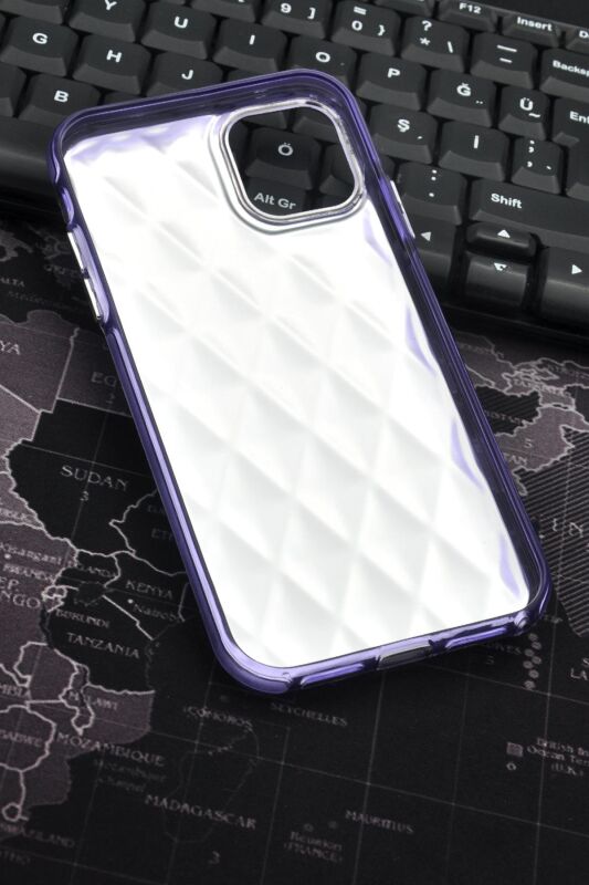 iPhone 15 Pro Max Uyumlu Baklava Desenli Pırlanta Taşlı Sert Kapak Kılıf Mor - 7