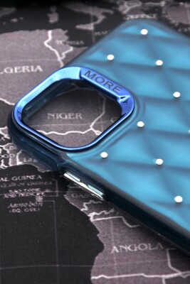 iPhone 15 Pro Max Uyumlu Baklava Desenli Pırlanta Taşlı Sert Kapak Kılıf Petrol Mavi - 3