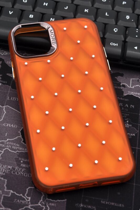 iPhone 16 Pro Max Uyumlu Baklava Desenli Pırlanta Taşlı Sert Kapak Kılıf Turuncu - 1