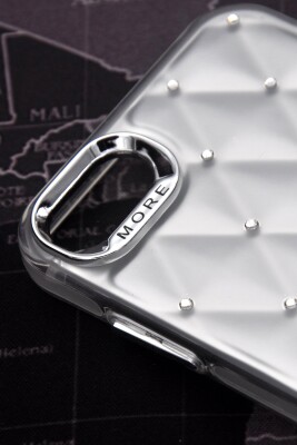 iPhone 7 / 8 Uyumlu Baklava Desenli Pırlanta Taşlı Sert Kapak Kılıf Beyaz - 3
