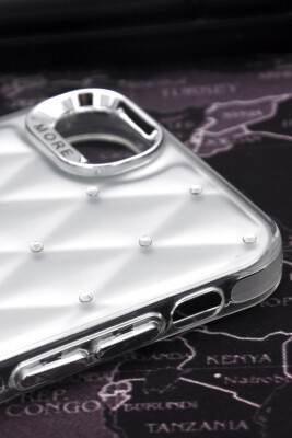 iPhone 7 Plus / 8 Plus Uyumlu Baklava Desenli Pırlanta Taşlı Sert Kapak Kılıf Beyaz - 4