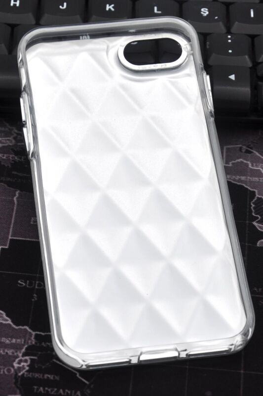 iPhone 7 Plus / 8 Plus Uyumlu Baklava Desenli Pırlanta Taşlı Sert Kapak Kılıf Beyaz - 6