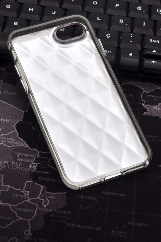 iPhone 7 Plus / 8 Plus Uyumlu Baklava Desenli Pırlanta Taşlı Sert Kapak Kılıf Gri - 7