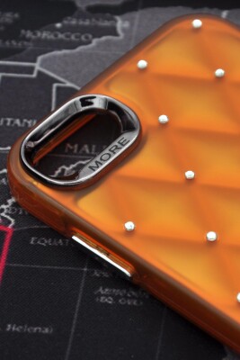 iPhone 7 Plus / 8 Plus Uyumlu Baklava Desenli Pırlanta Taşlı Sert Kapak Kılıf Turuncu - 3