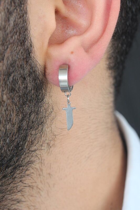 Silver Renk Kaplama Kılıç Figürlü Çelik Kıstırmalı Erkek Küpe - EBJ250501W33283 - 2