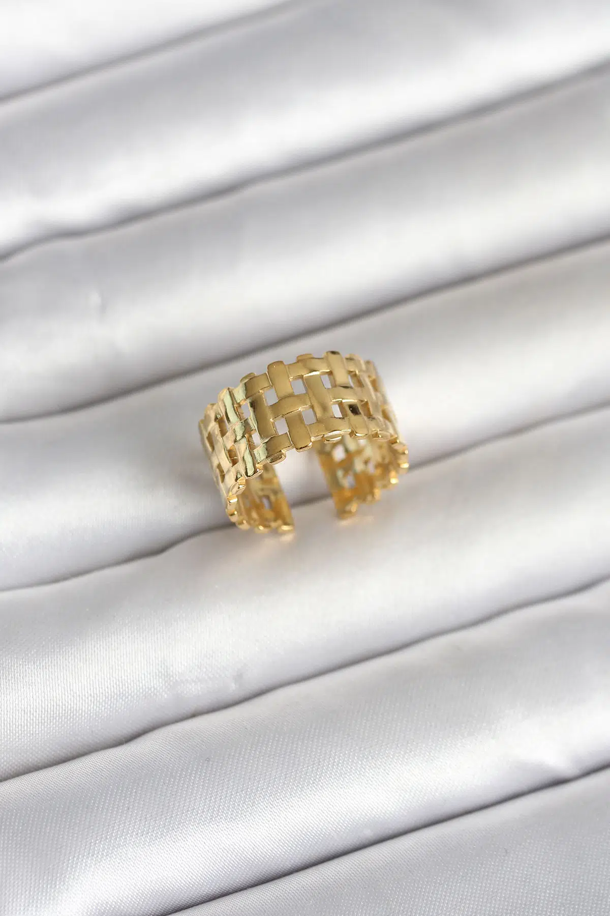 Gold Renk Hasır Model Kadın Yüzük - EBJ260418W41936