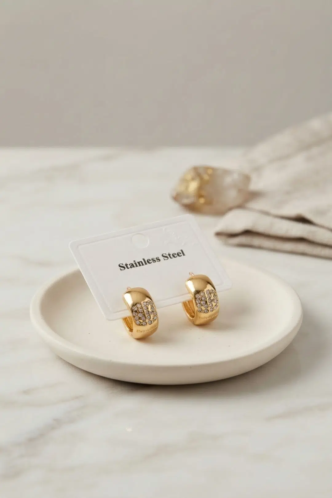 Gold Renk Kalın Halka Tasarım Model Küpe - EBJ260822W46246