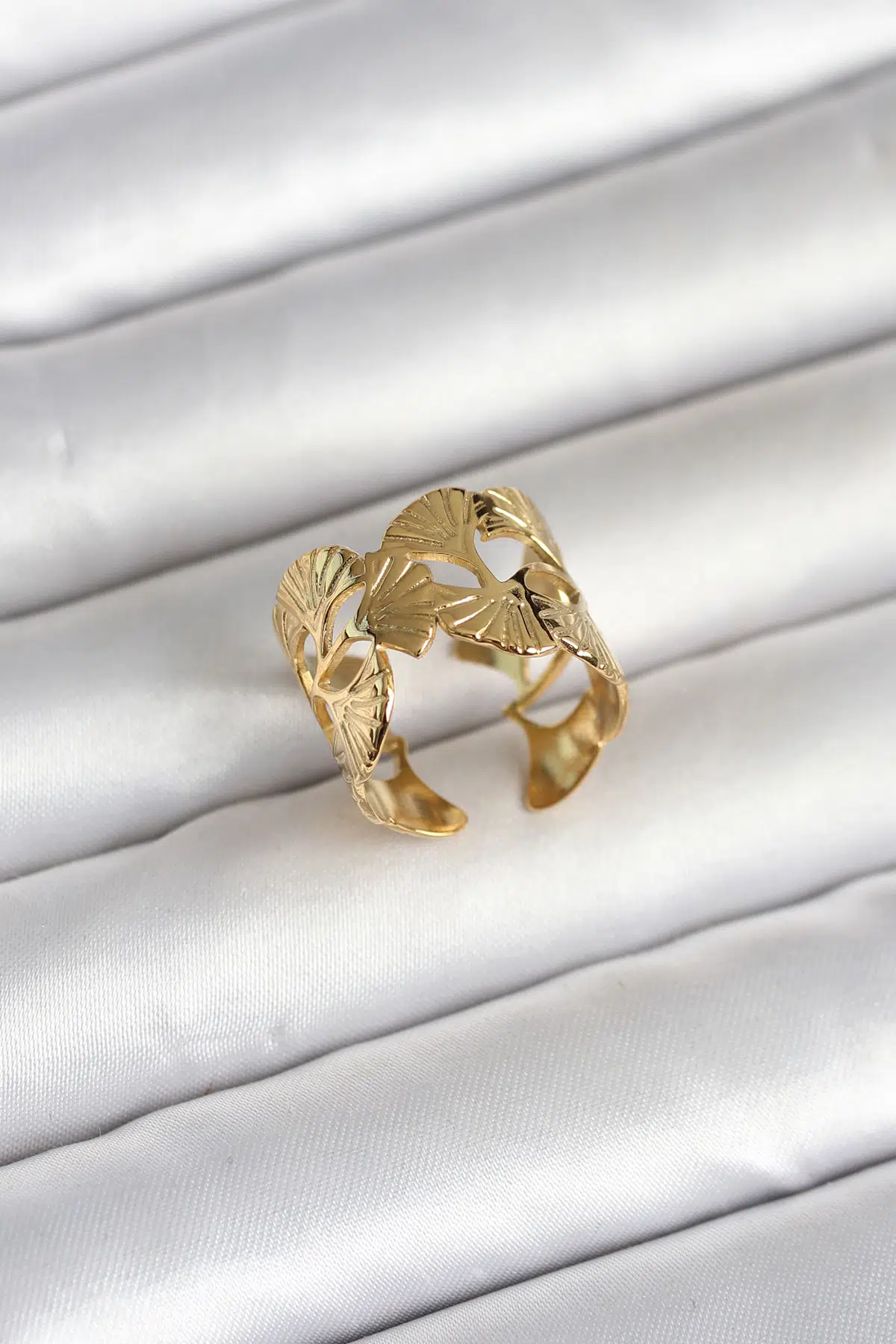 Gold Renk Yelpaze Model Kadın Yüzük - EBJ260418W41934