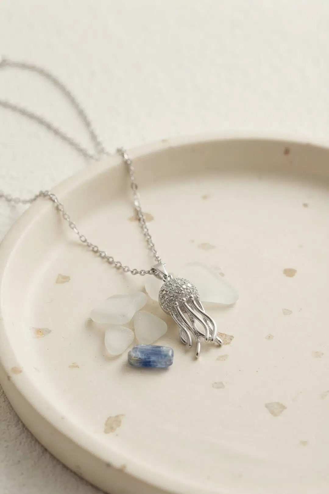 Çelik Zincir Gümüş Renk Zirkon Taşlı Jellyfish Model Kolye - EBJ260808W46140