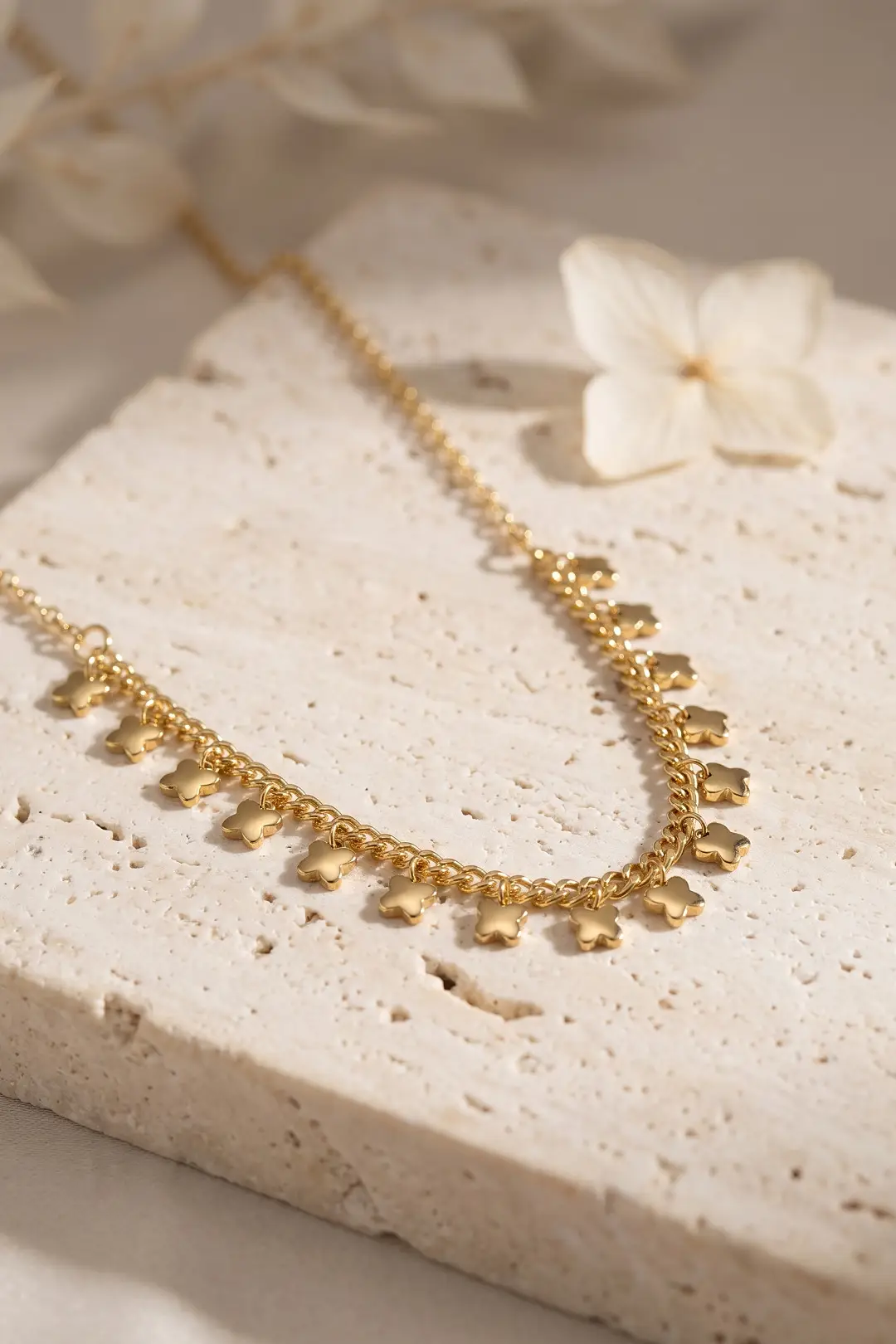 Gold Pirinç Yonca Model Kadın Kolye - EBJ260926W47077