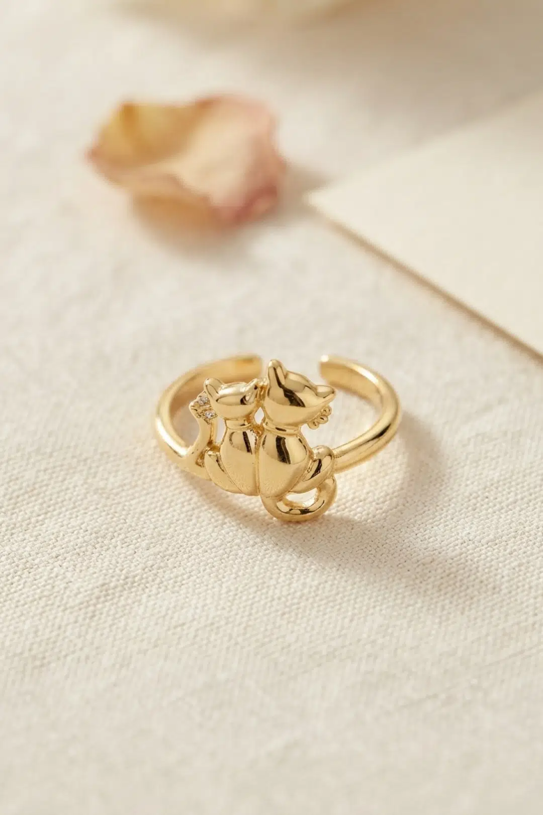 Gold Renk Kedi Tasarım Pirinç Kadın Yüzük - EBJ260725W44357