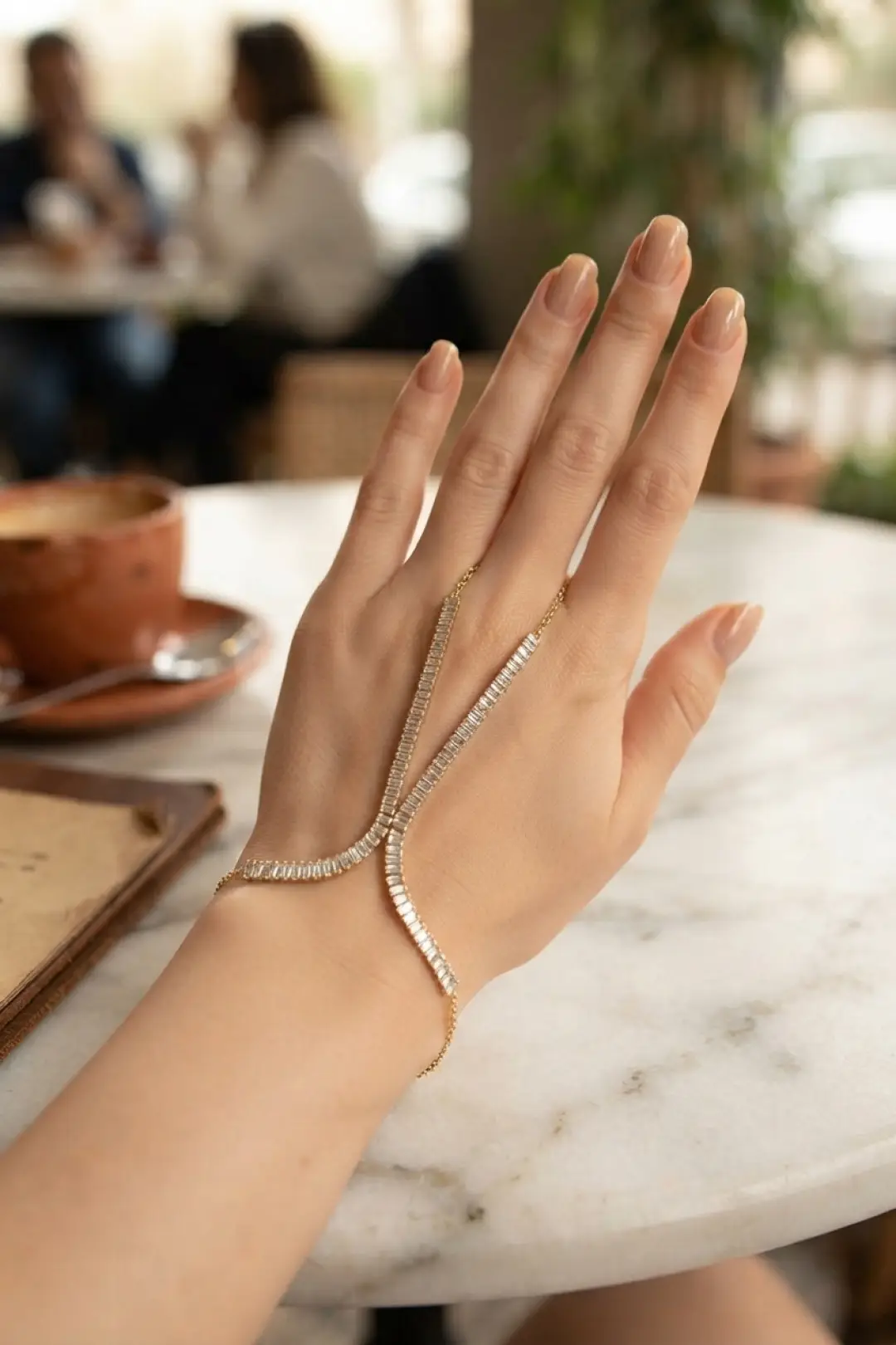 Gold Renk Pirinç Zirkon Taşlı Baget Model Şahmeran - EBJ261010W47145