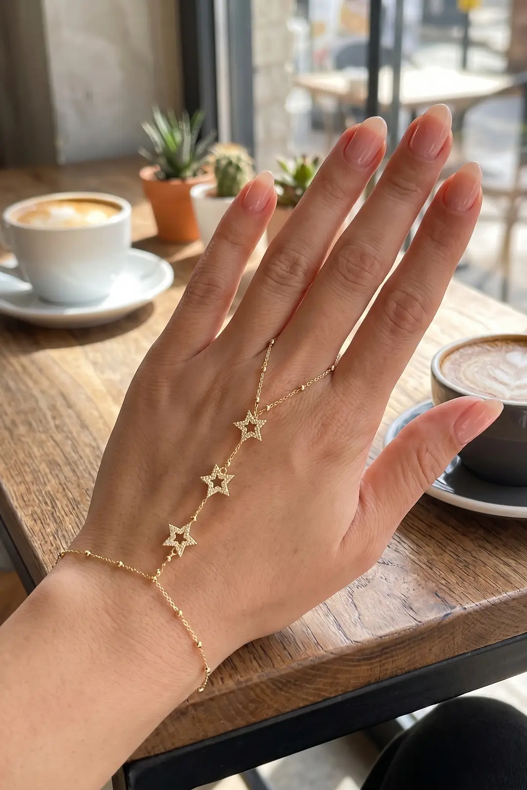 Gold Renk Pirinç Zirkon Taşlı Yıldız Model Şahmeran - EBJ261010W47143