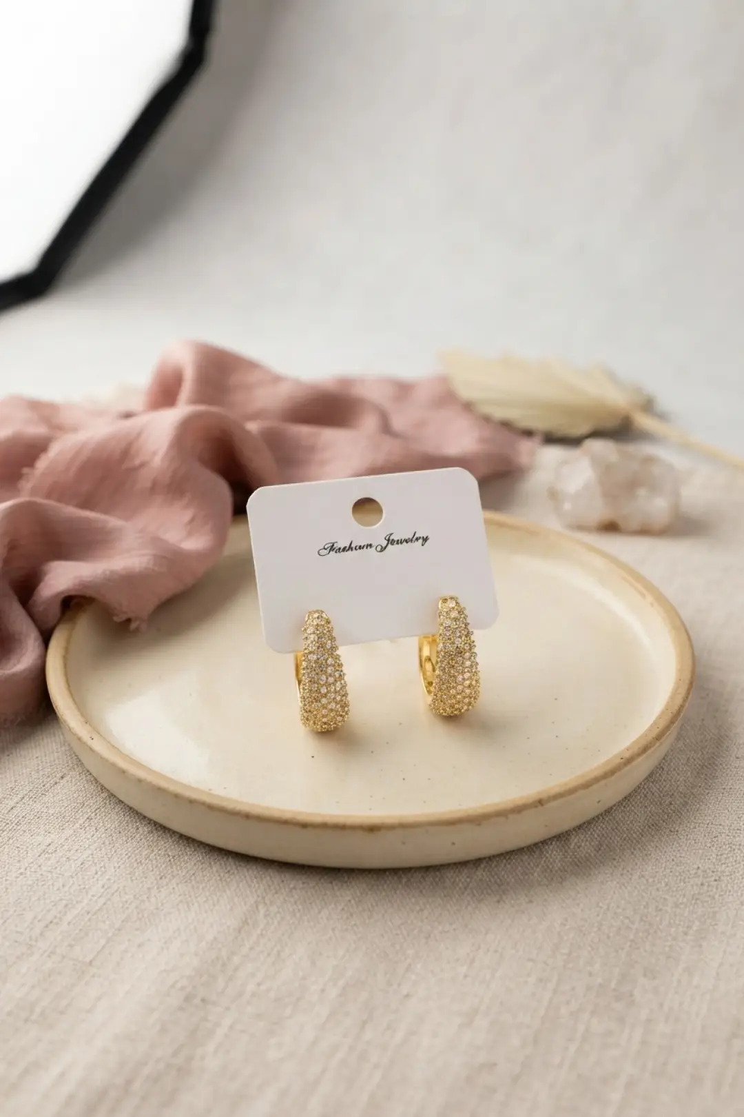 Gold Renk Zirkon Taşlı Damla Halka Model Kadın Küpe - EBJ260829W46544