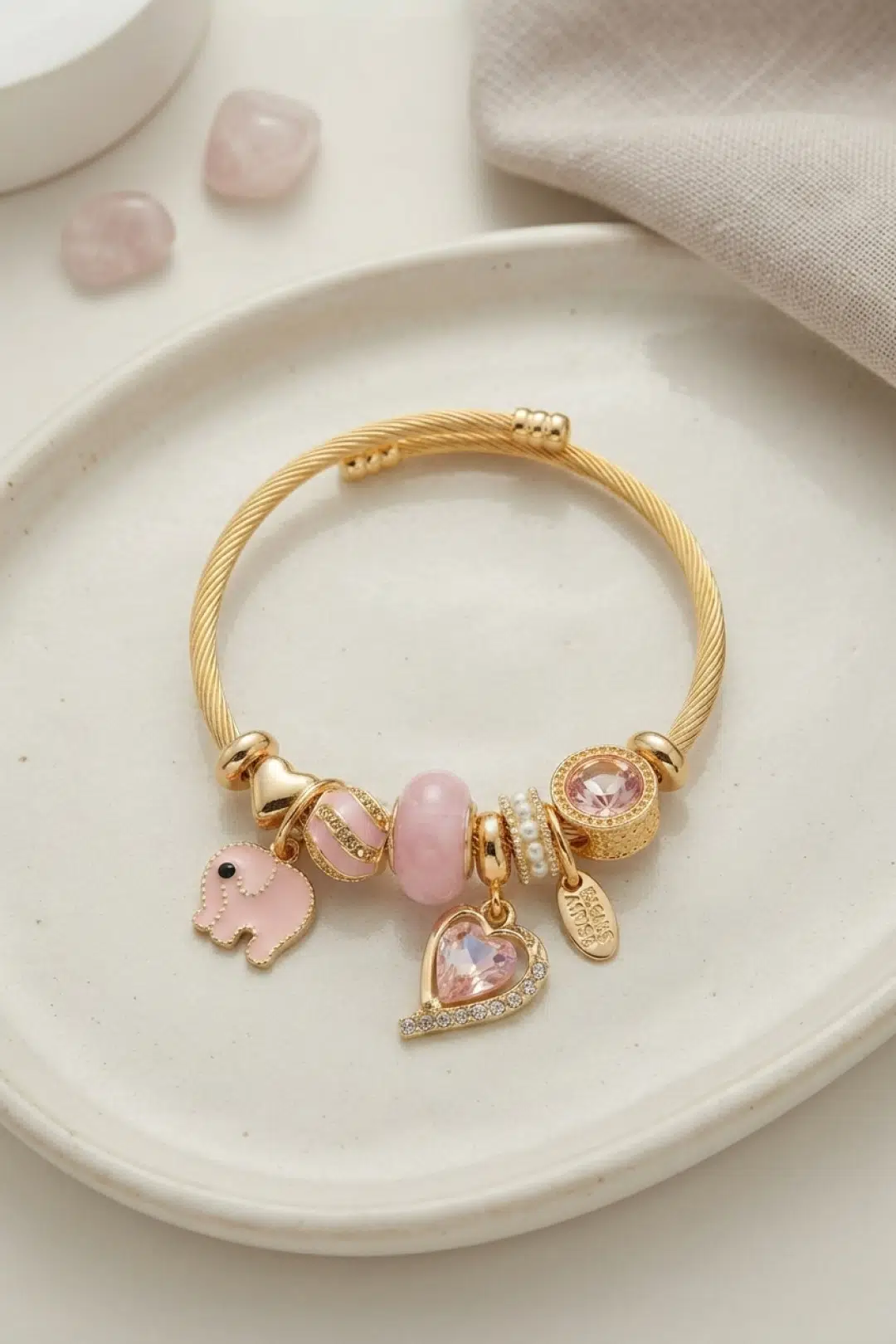 Kalp ve Fil Model Pembe Charmlı Bileklik - EBJ260725W44538