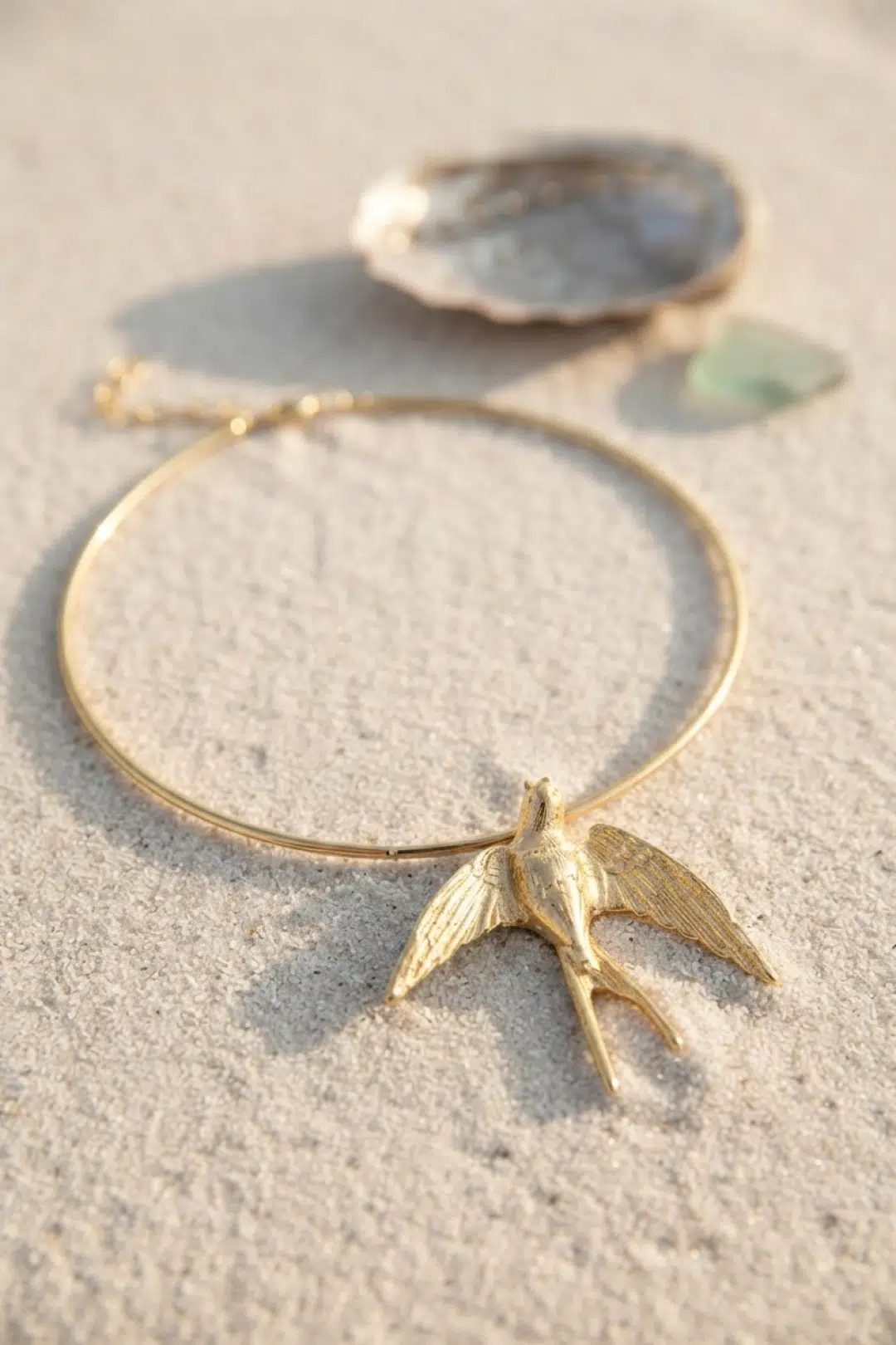 Kırlangıç Model Gold Renk Choker Kadın Kolye - EBJ260725W44375