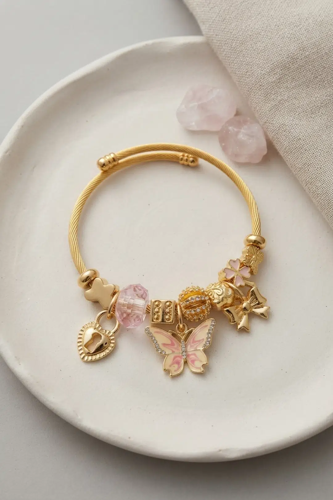 Pembe Kelebek Charmlı Bileklik - EBJ260725W44524