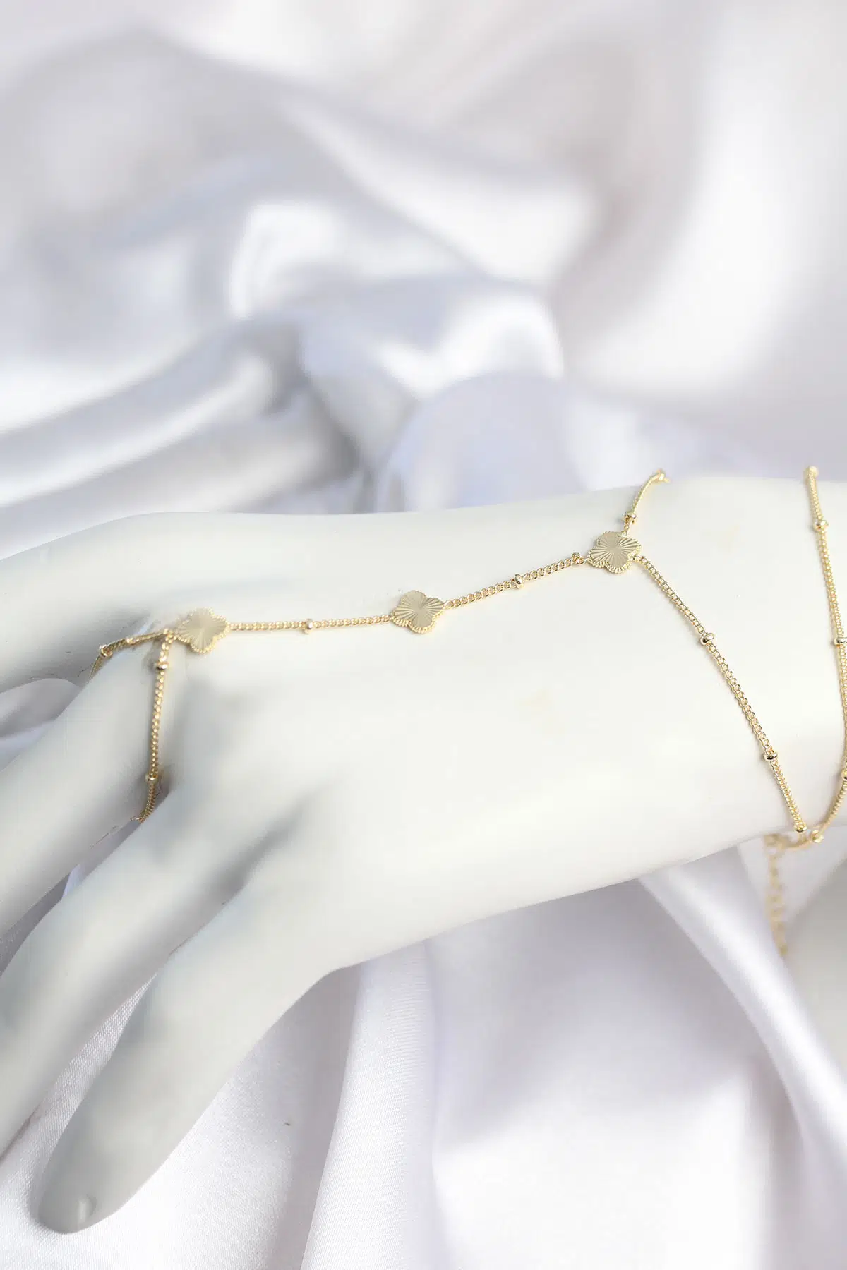 Pirinç Gold Renk Yonca Model Kadın Şahmeran - EBJ260725W44294