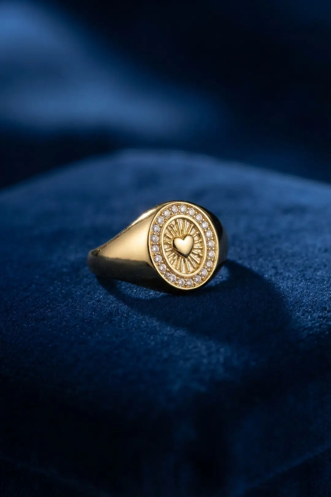 Zirkon Taşlı Kalp Detaylı Gold Renk Kadın Yüzük - EBJ260822W46286